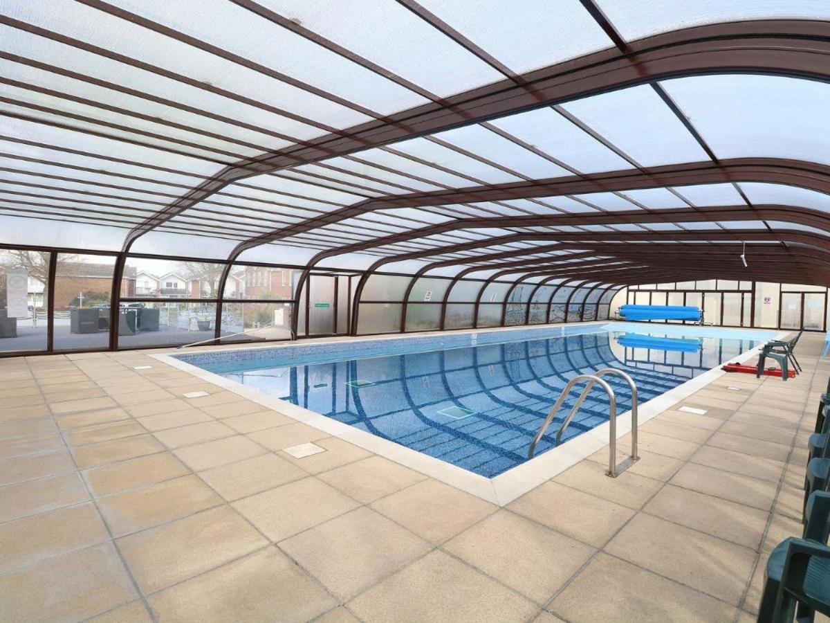 Corton Retreats At Waterside Park别墅 外观 照片